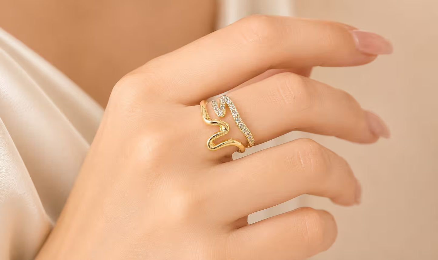 The Modern Muse Wave Ring | Adjustable | Anti Tarnish