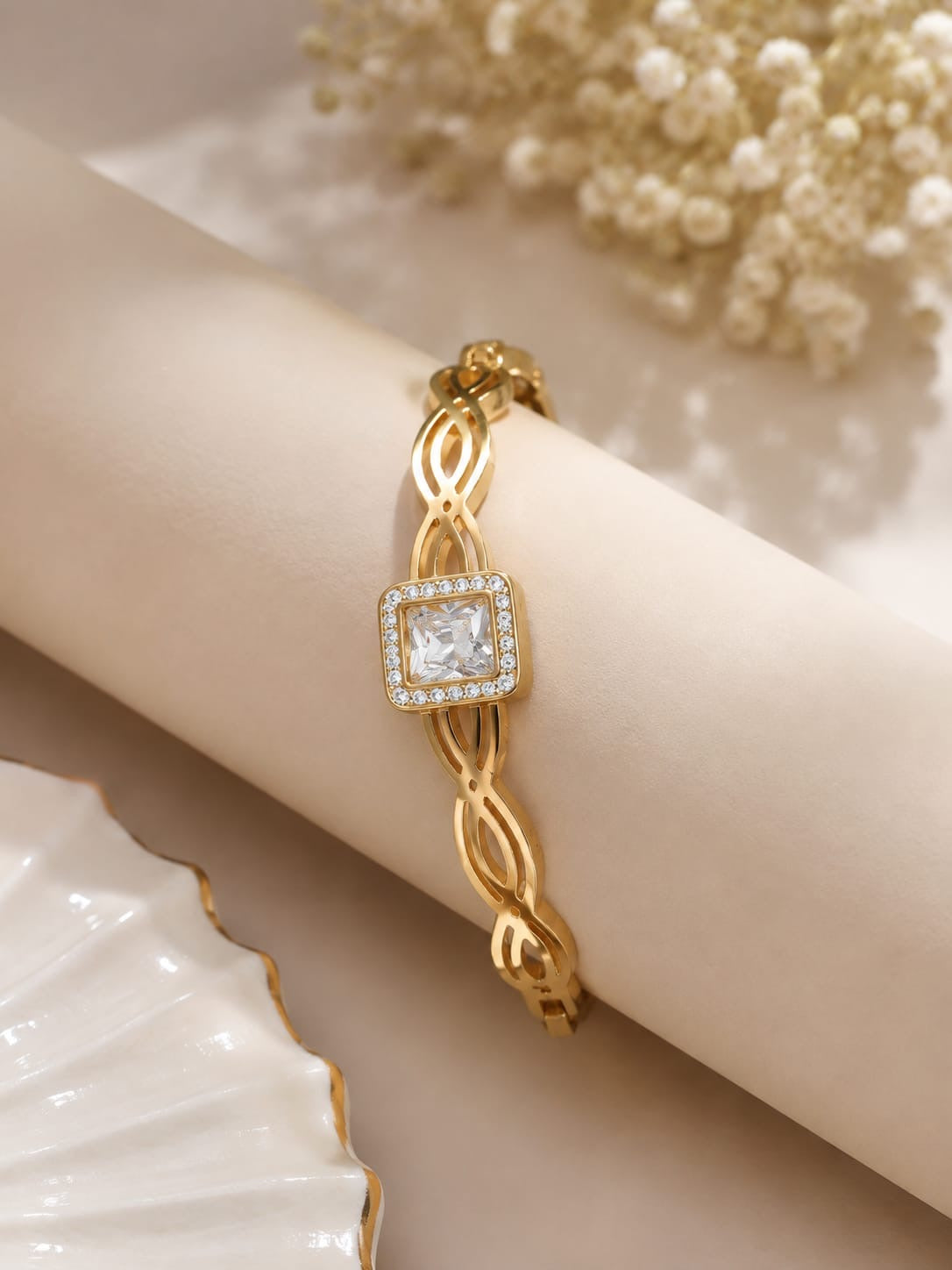 Knot Gold Bracelet