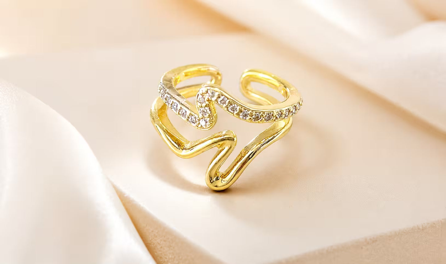 The Modern Muse Wave Ring | Adjustable | Anti Tarnish