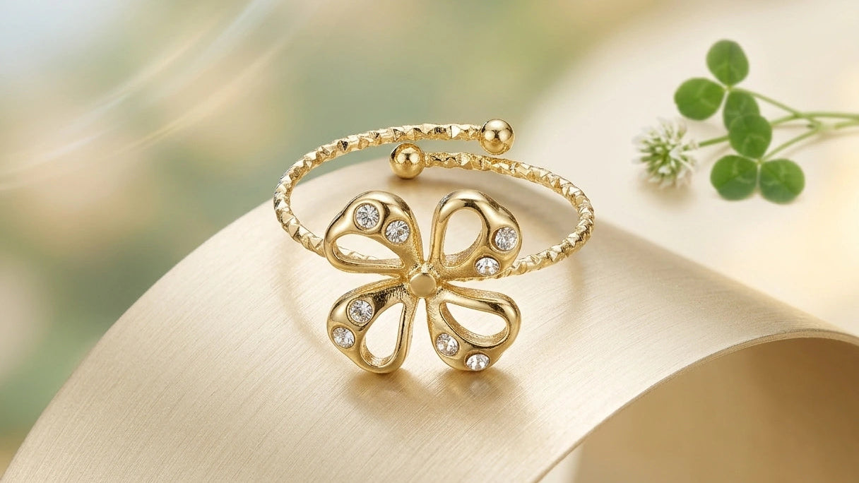 Dainty Clover Gold Ring for Women | Anti Tarnish | Ajustable